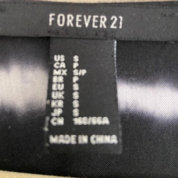 Tie Dye Long Sleeve Romper - Picture 5 of 5